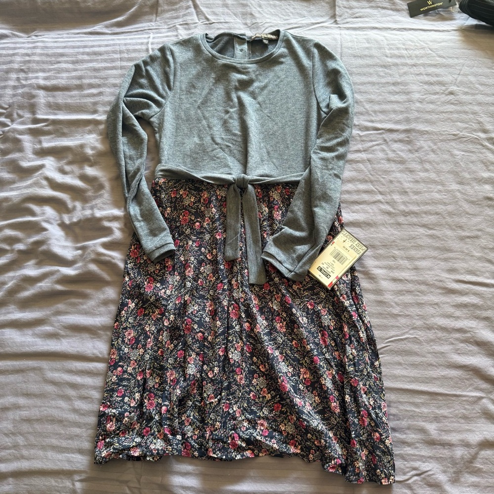 Three Pink Hearts Floral Tie-Waist Dress – Size Large (NWT)